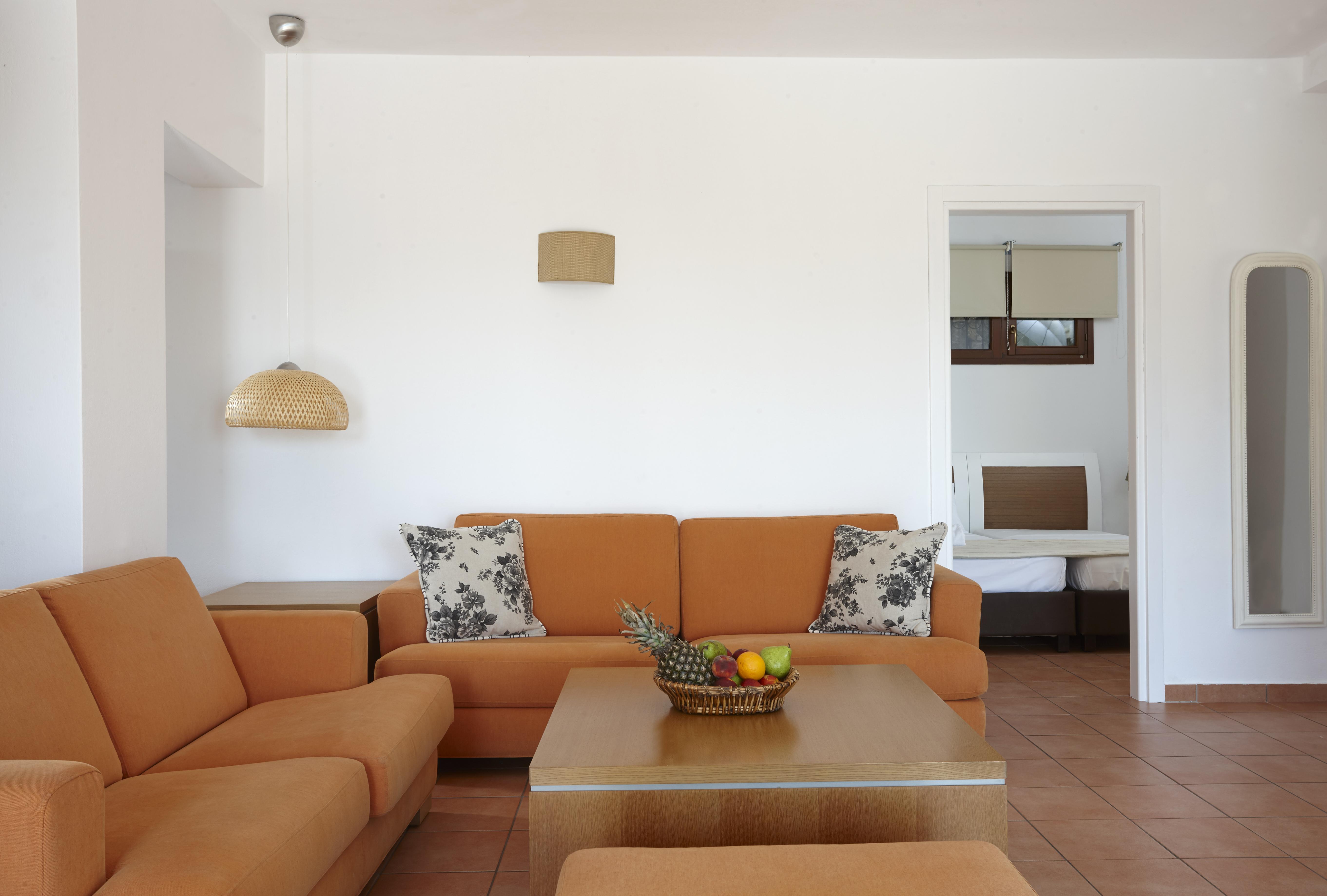 Aparthotel Anassa Mare & Residences 3*
