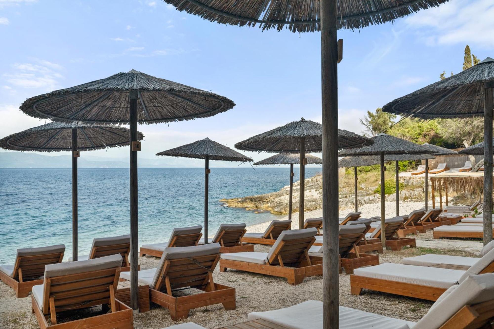 Aparthotel Anassa Mare & Residences