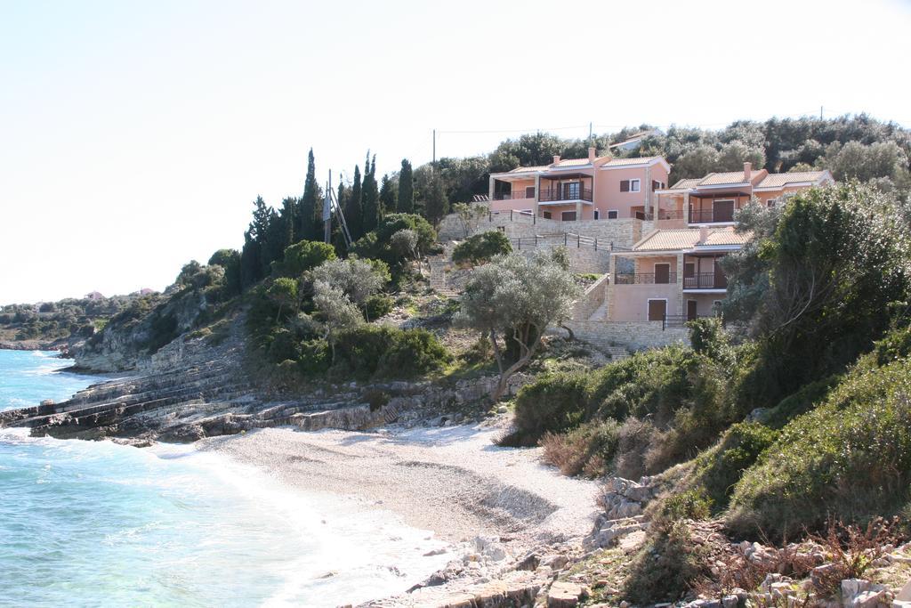 Aparthotel Anassa Mare & Residences