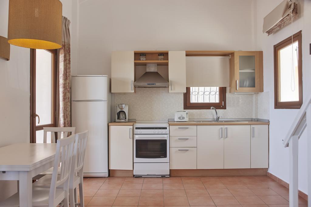 מלון דירות Anassa Mare & Residences 3*