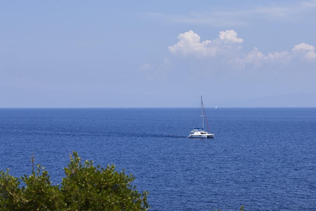 Aparthotel Anassa Mare & Residences